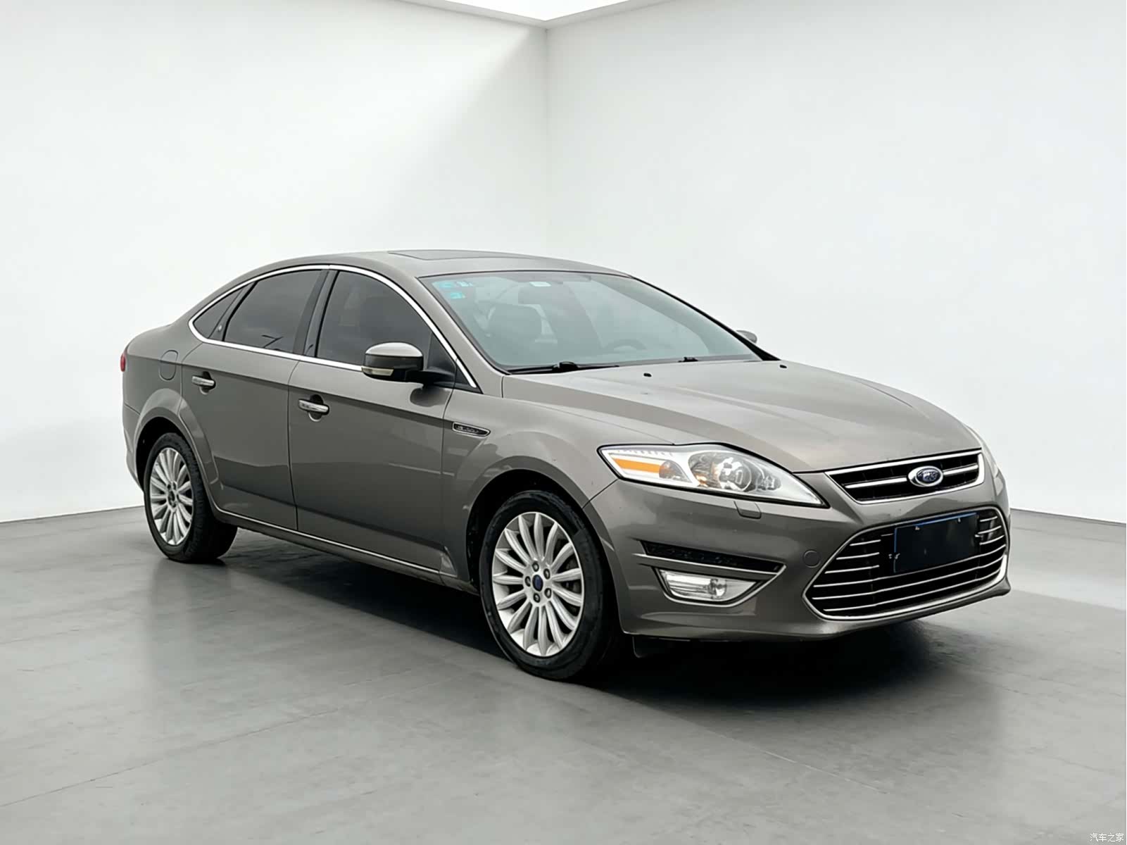 Ford Mondeo, 2012 3