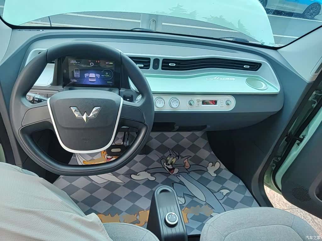 Wuling MINIEV, 2021 10