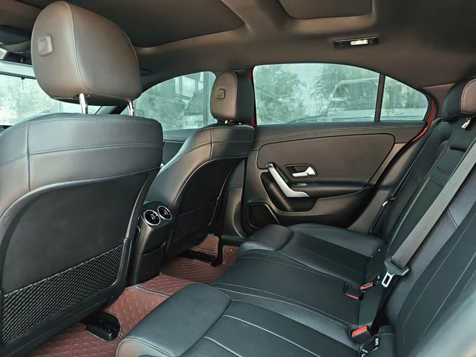 Mercedes-Benz Class A Mercedes-Benz Class A