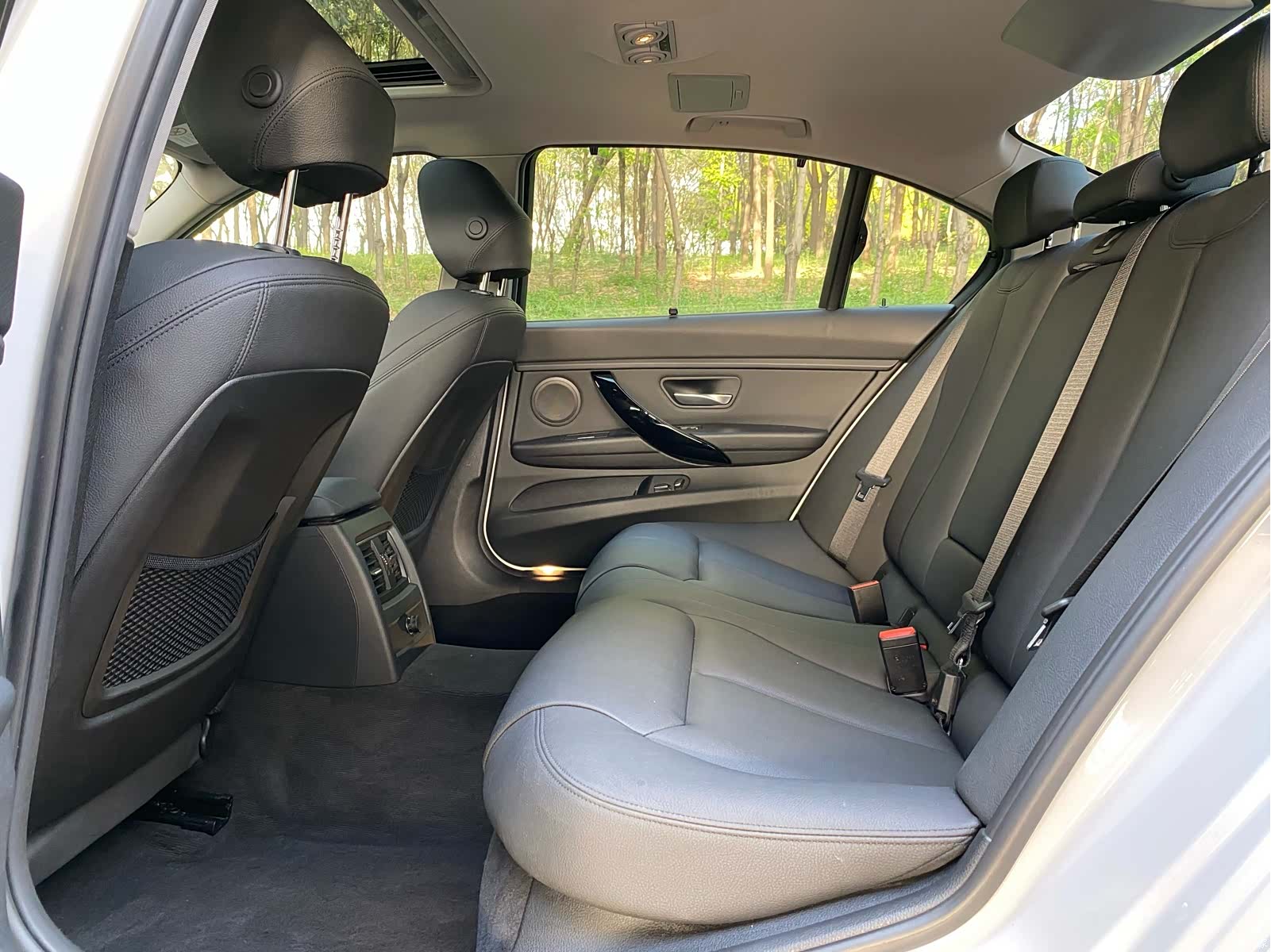 BMW 3 Series, 2018 все фото