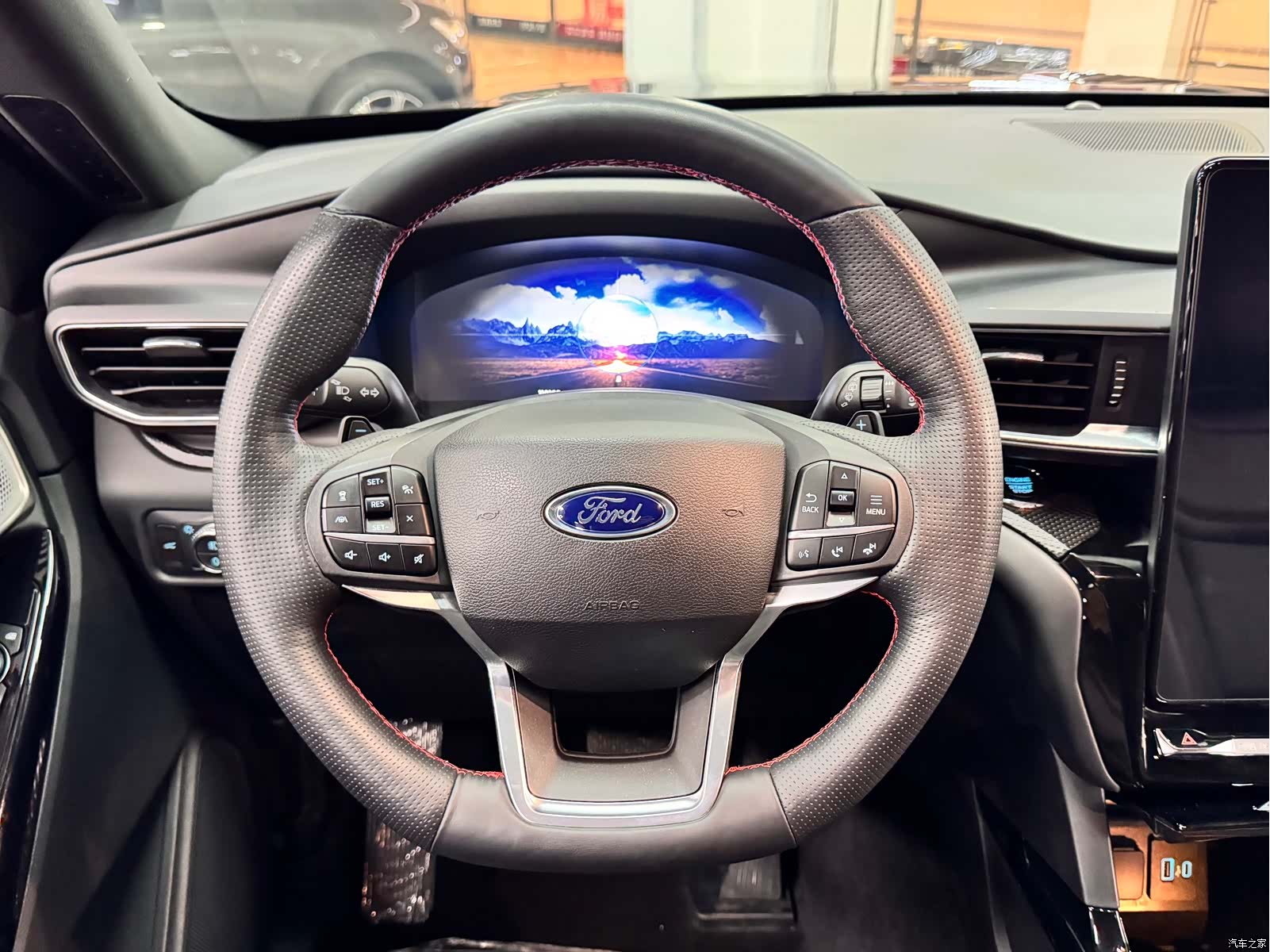 Ford Explorer, 2022 9