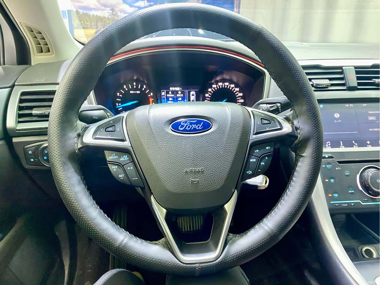 Ford Mondeo, 2016 11