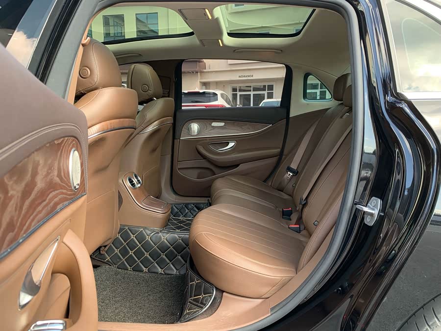 Mercedes-Benz E-Class 2022, фото 14