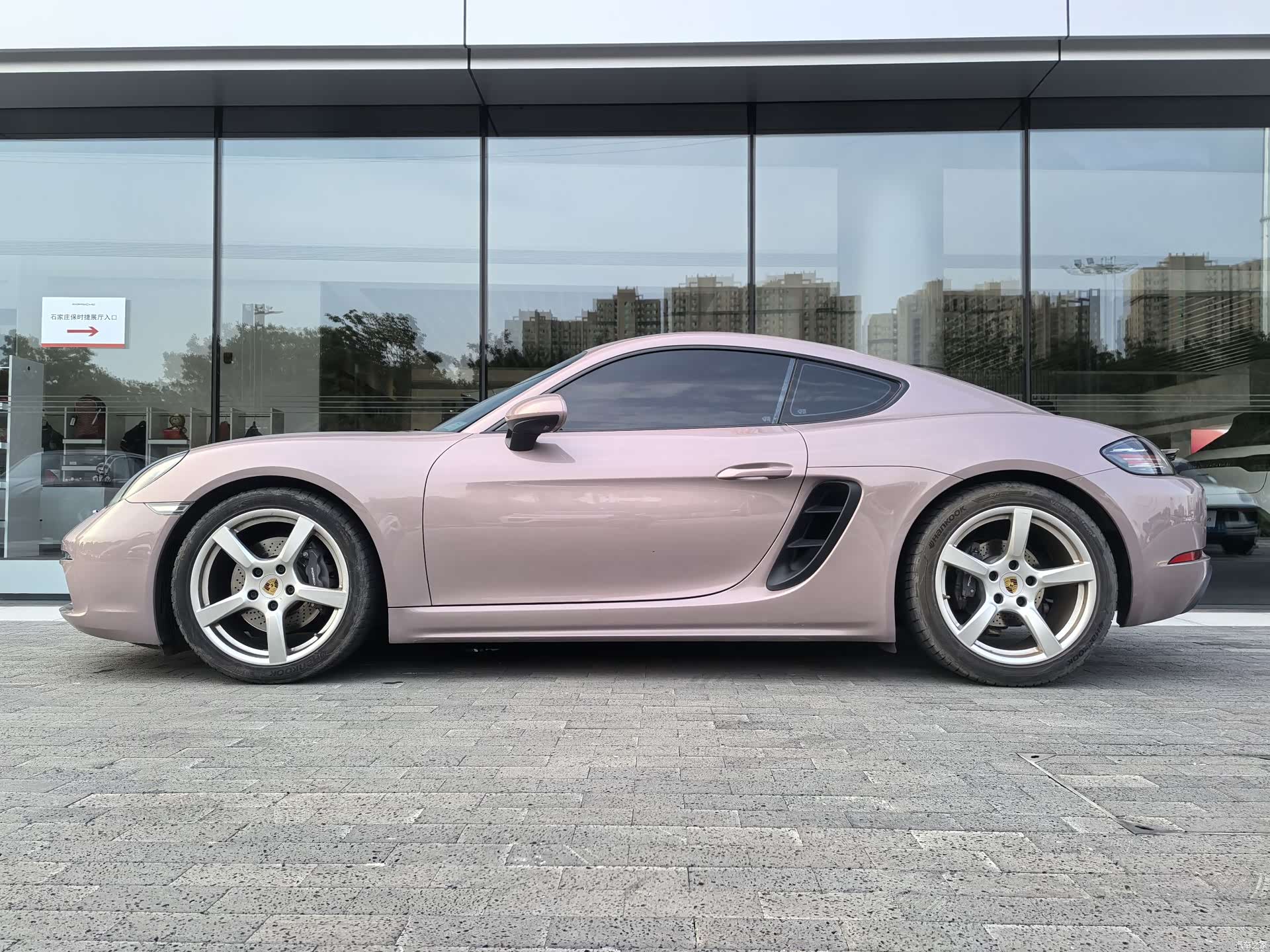 Porsche Cayman, 2023 7
