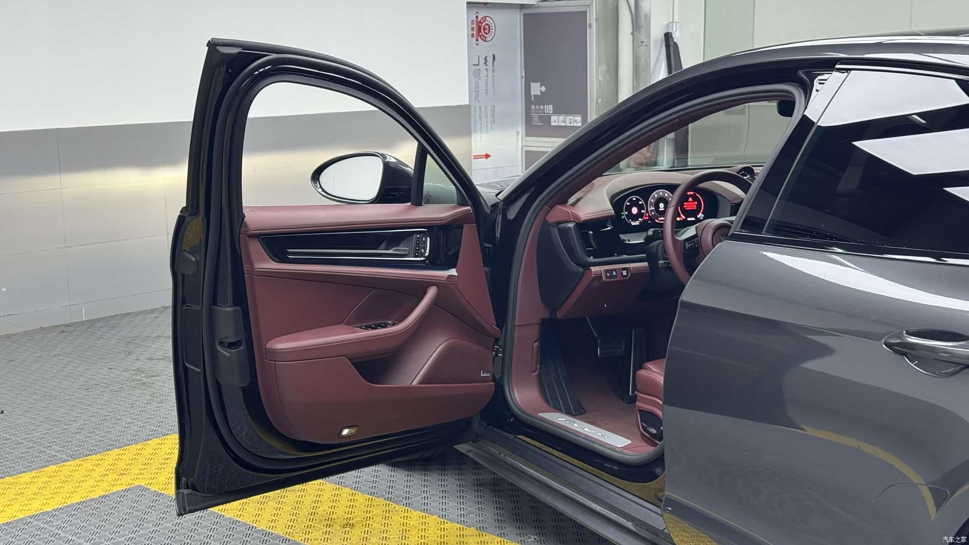 Porsche Panamera, 2024 10