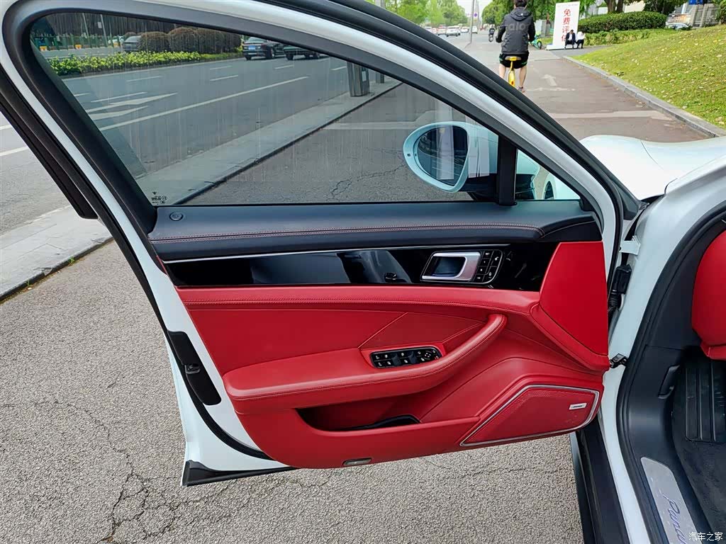 Porsche Panamera, 2018 6