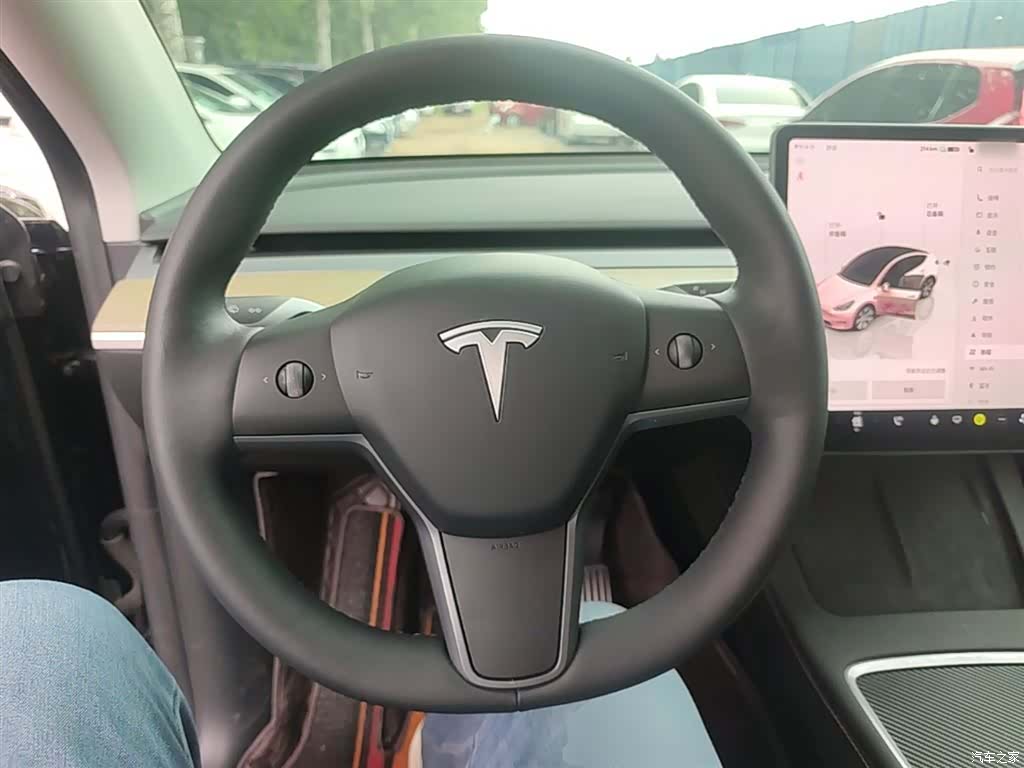 Tesla Model Y, 2023 11