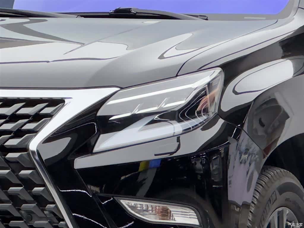 Lexus GX, 2025 3