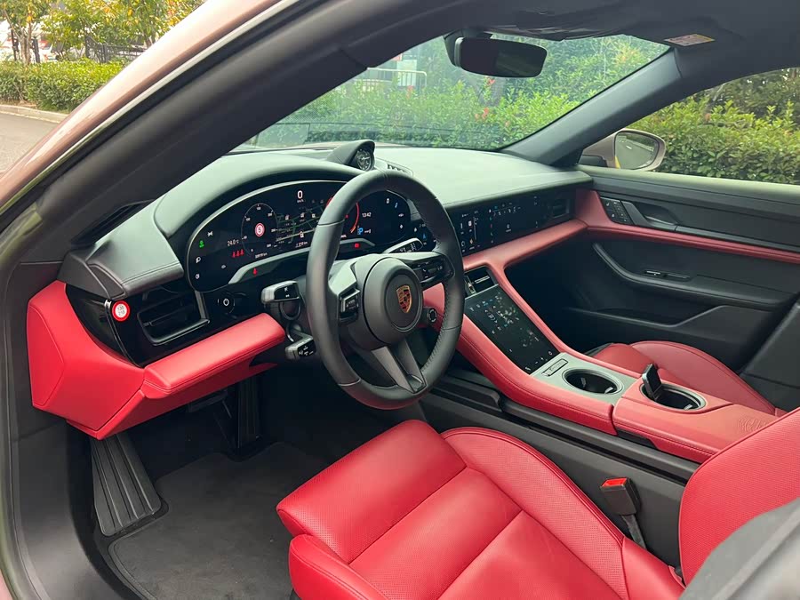 Porsche Taycan 2024, фото 4