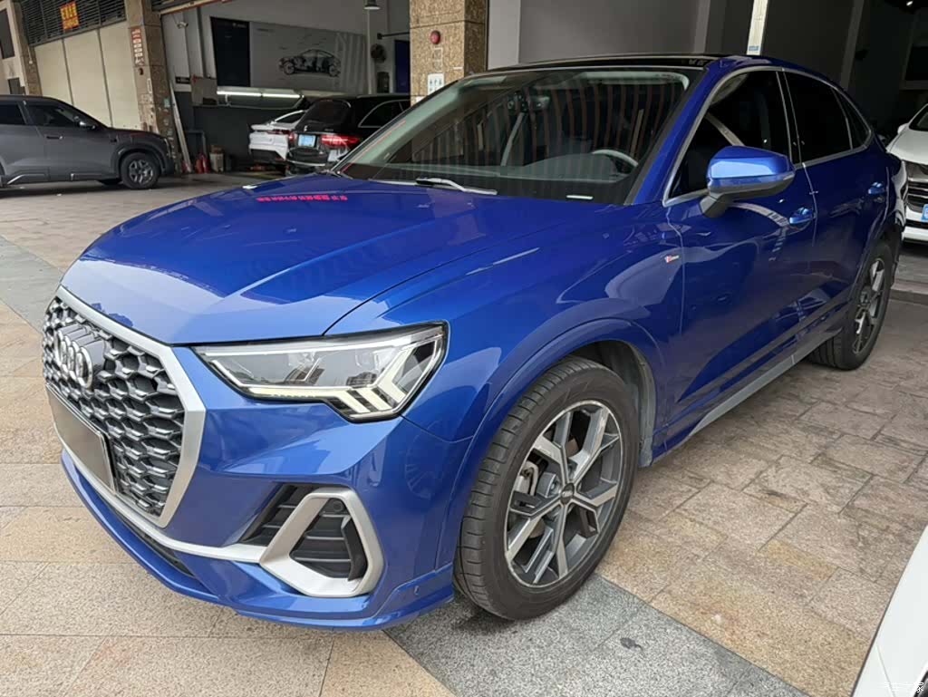 Audi Q3, 2021 2