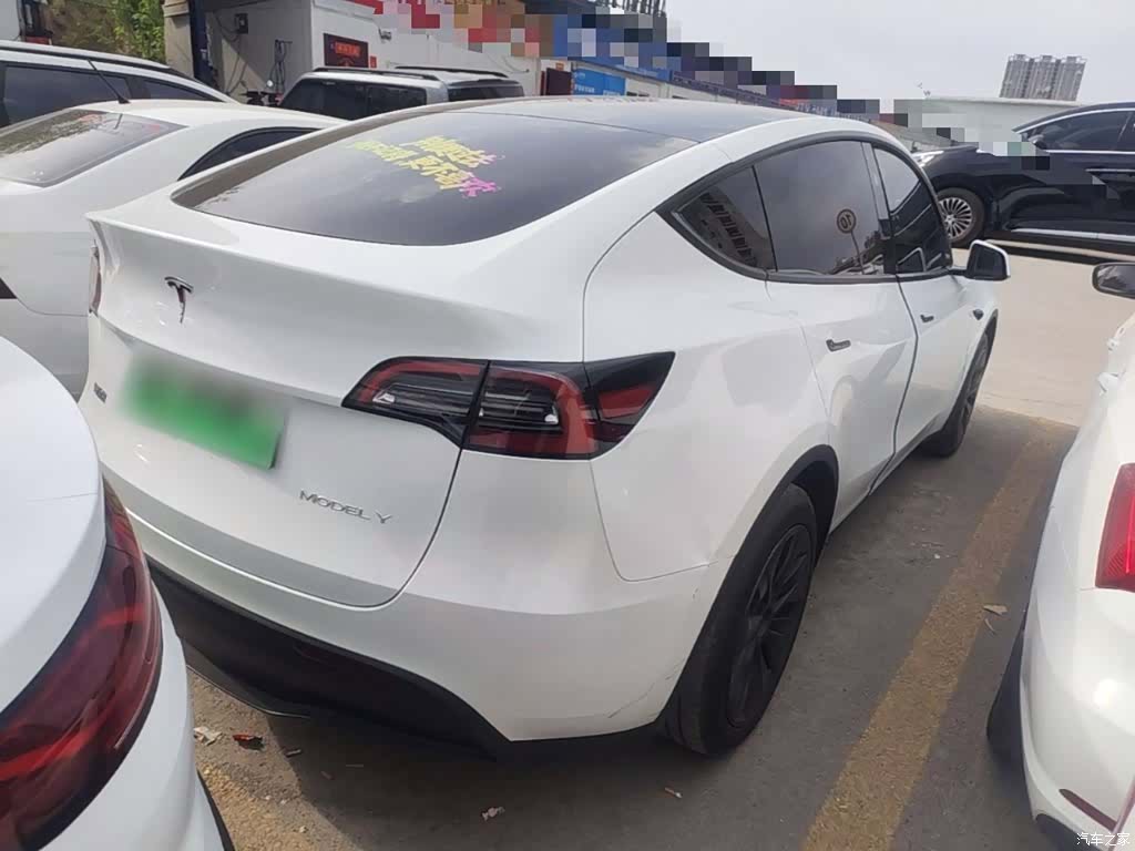 Tesla Model Y, 2024 7