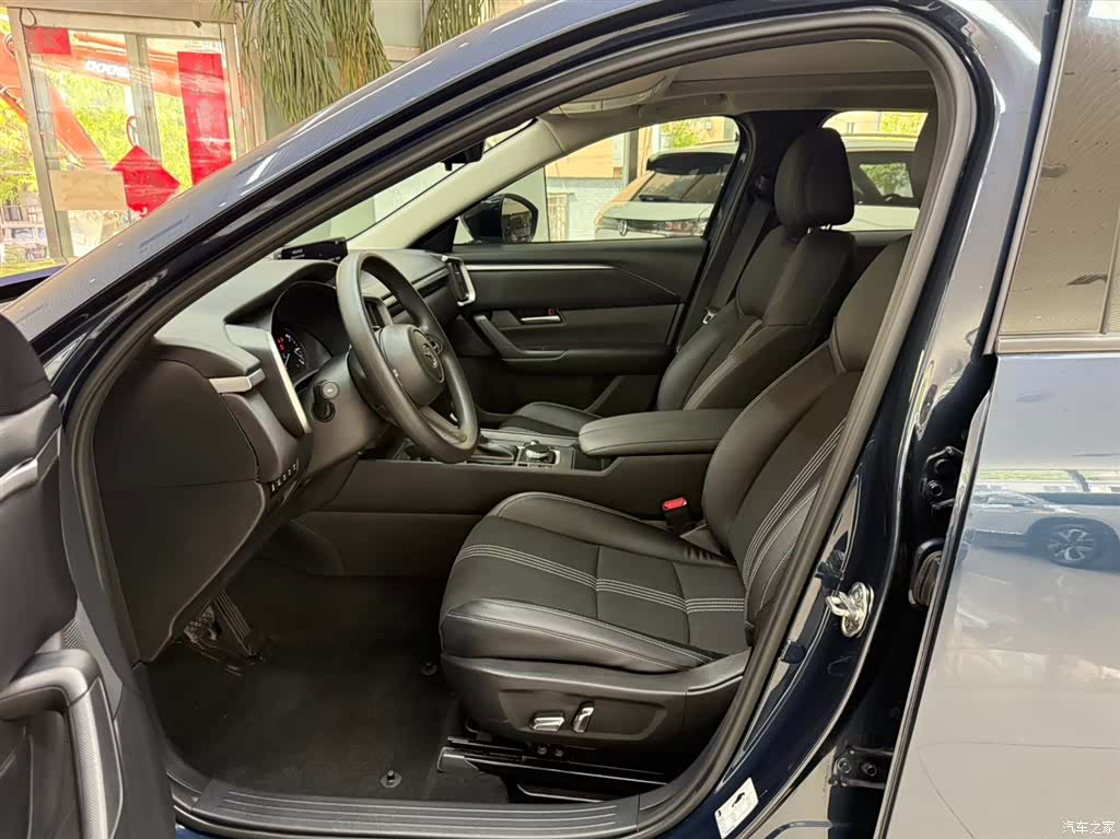 Mazda CX-50, 2023 12