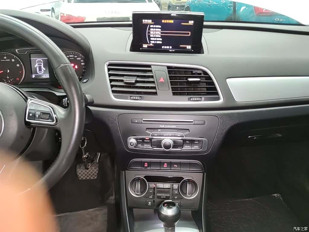 Audi Q3, 2019 13