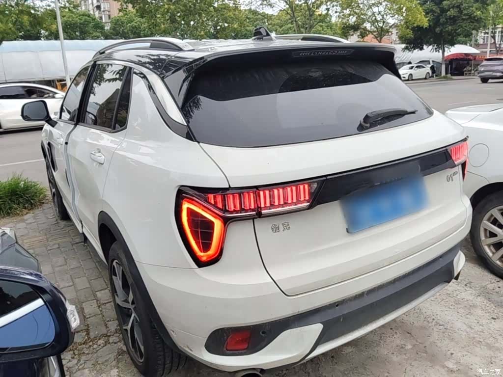Lynk & Co 01, 2019 все фото