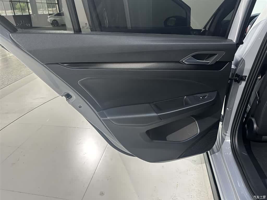 Volkswagen Golf, 2022 22