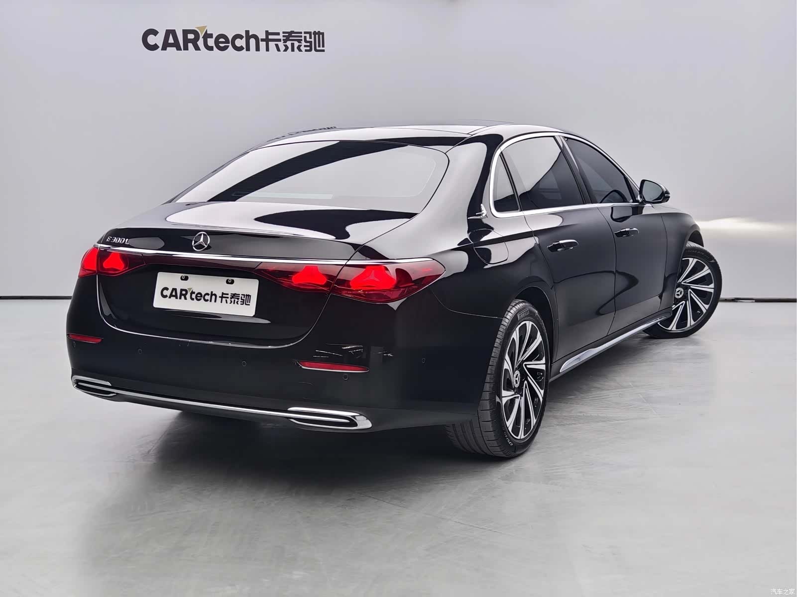 Mercedes-Benz E-Class, 2024 4
