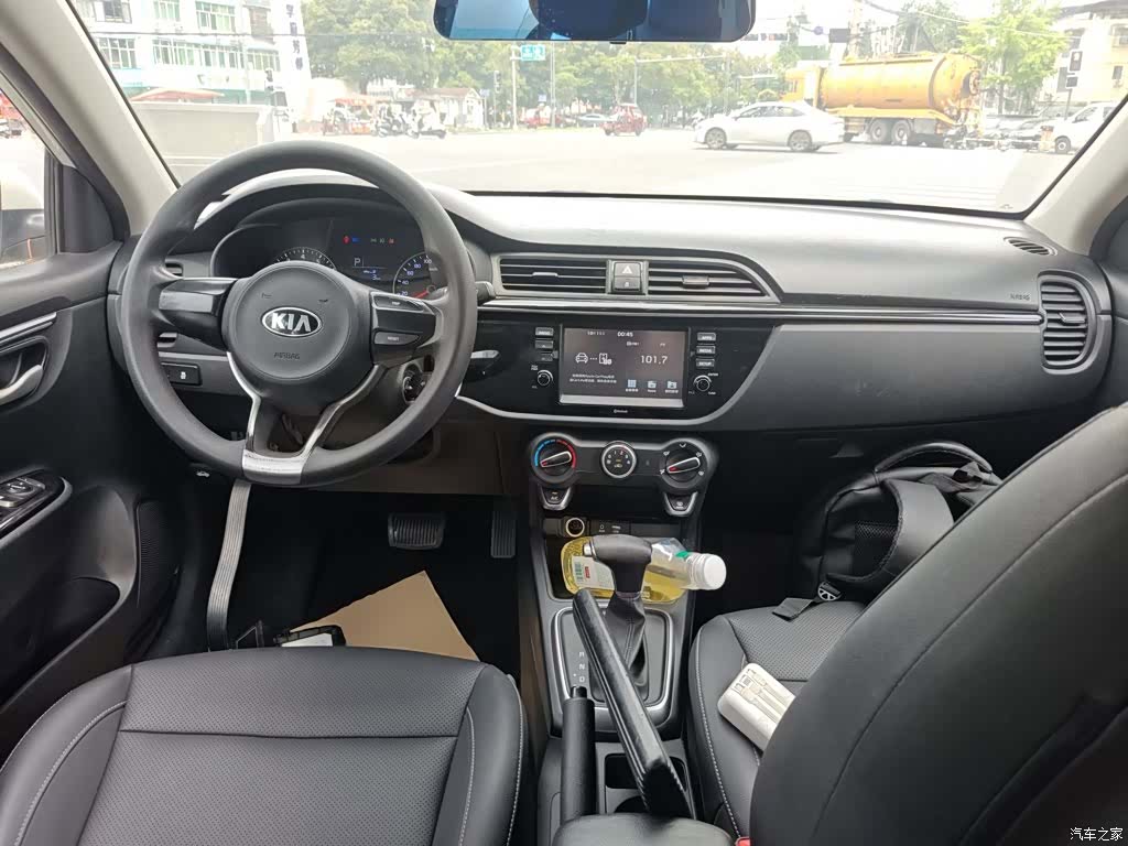 Kia K2, 2018 10