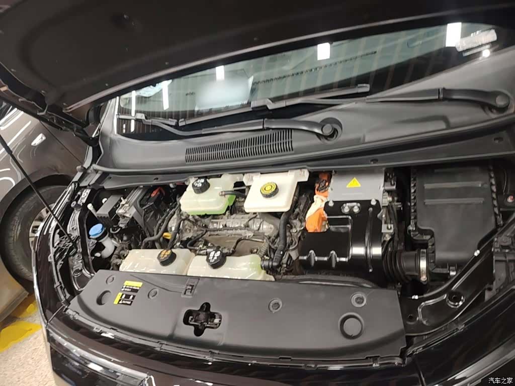 Trumpchi E8, 2024 16