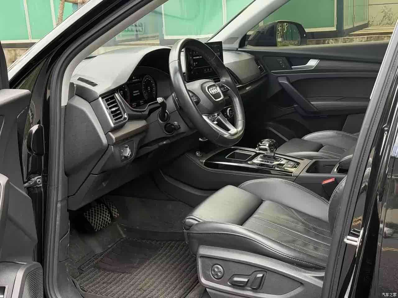 Audi Q5L, 2022 все фото