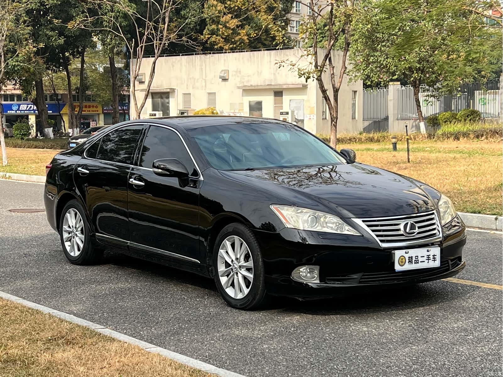 Lexus ES, 2011 3
