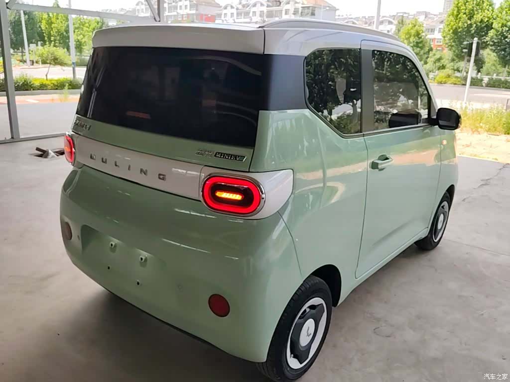 Wuling MINIEV, 2024 7