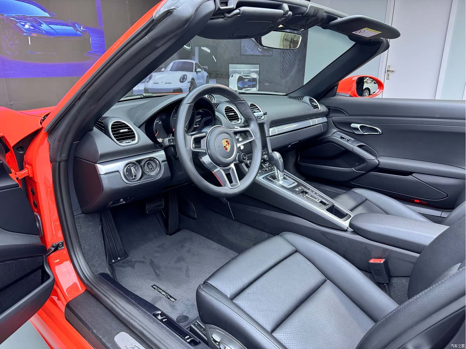 Porsche Boxster, 2018 все фото