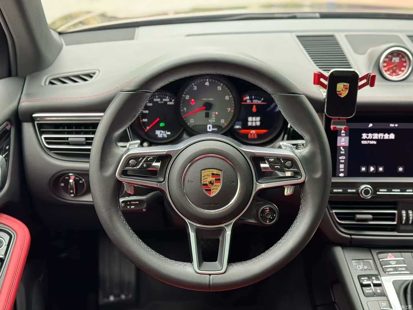 Porsche Macan, 2021 3