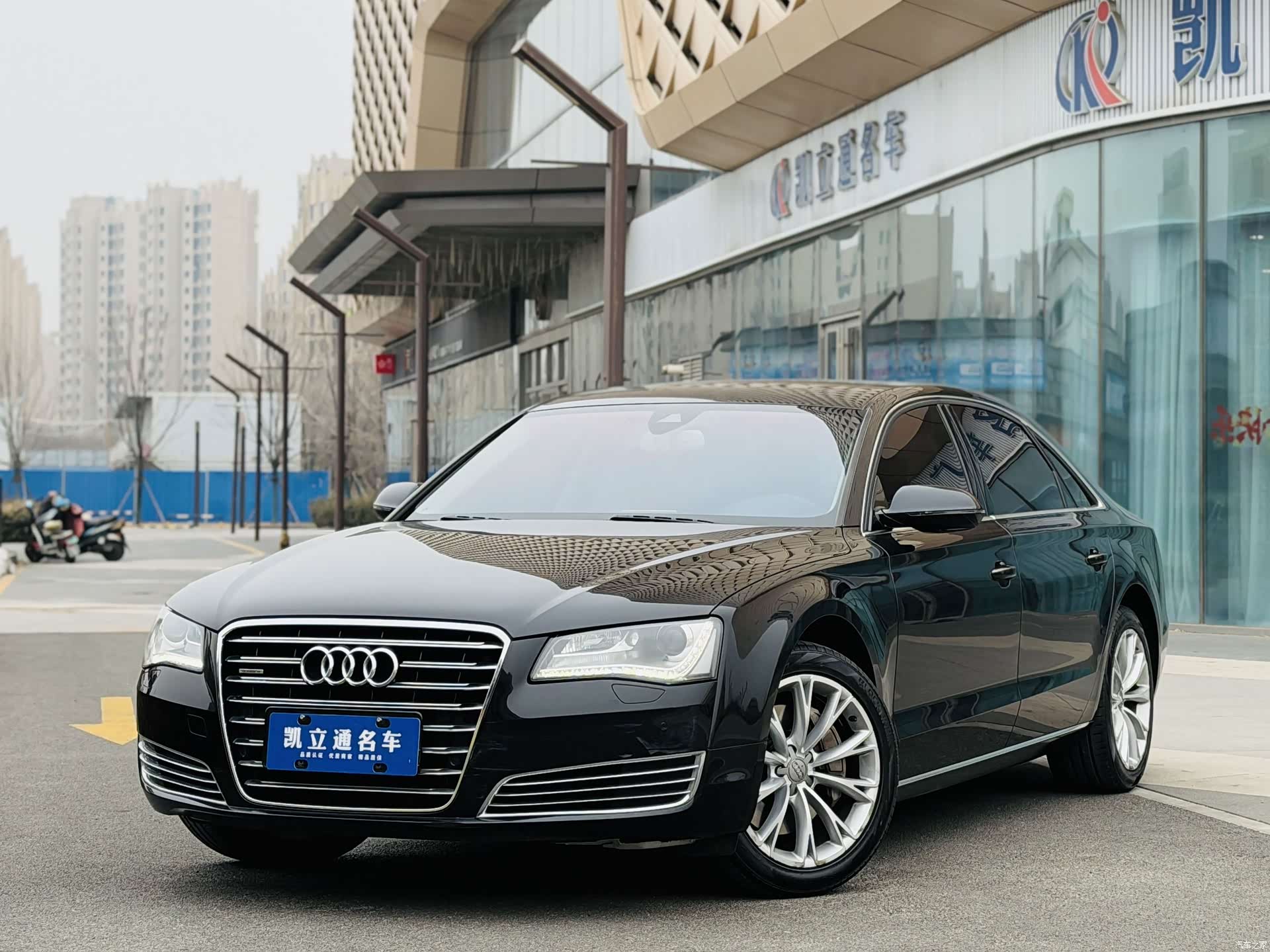 Audi A8L, 2014 1
