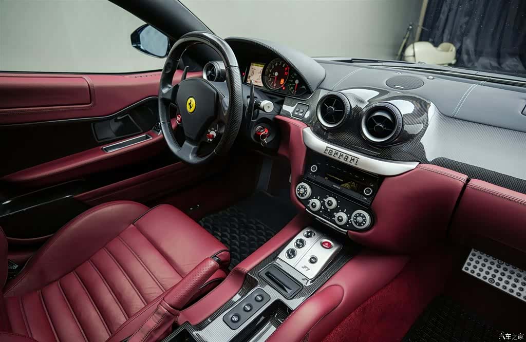 Ferrari 599, 2010 15