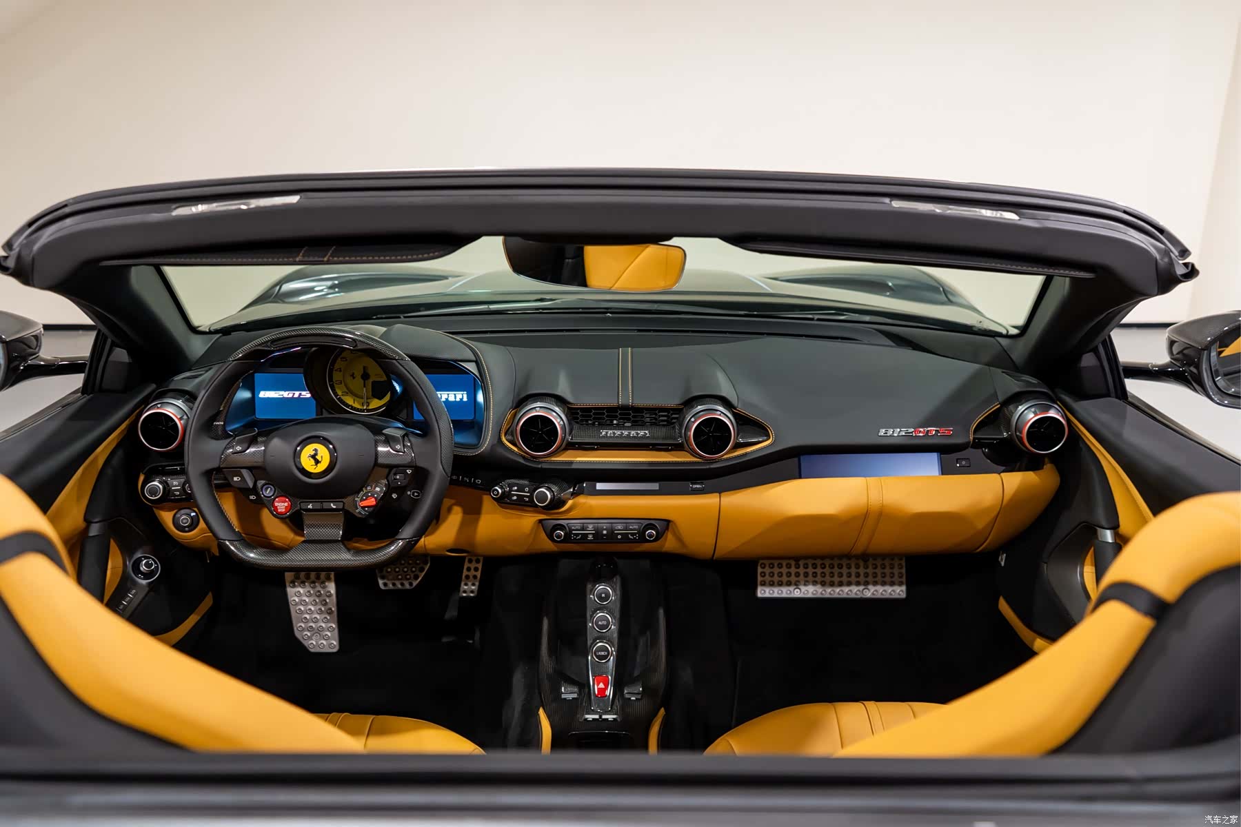 Ferrari 812, 2022 12