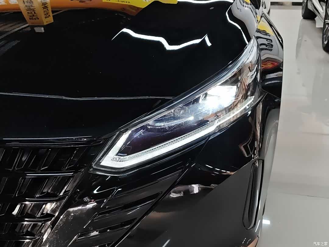 Nissan Teana, 2025 все фото