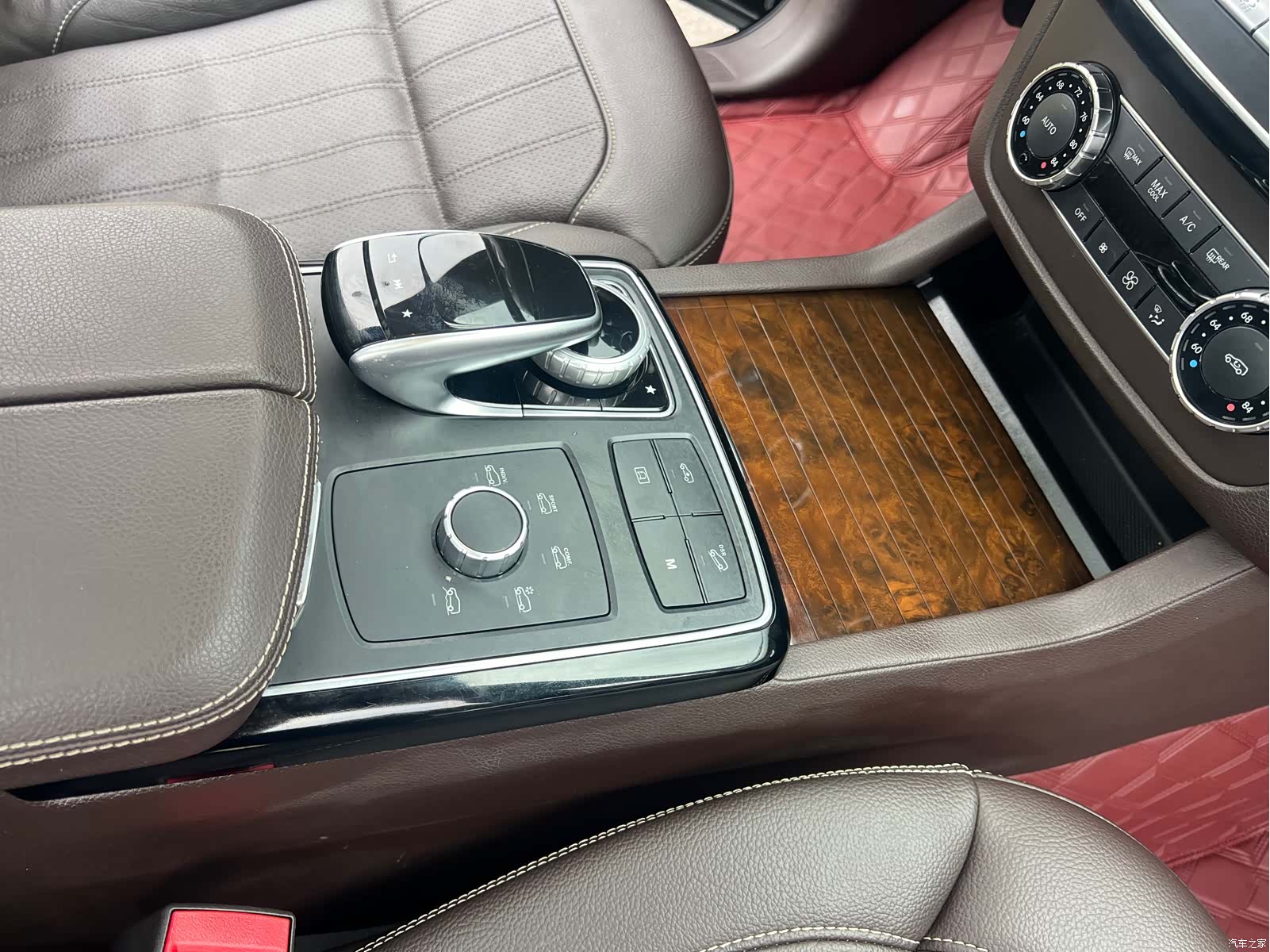 Mercedes-Benz GLS, 2017 16