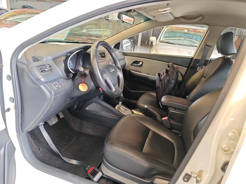 Kia K2, 2015 11