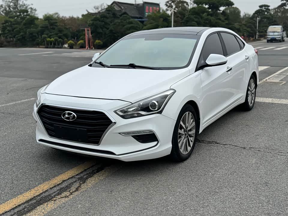 Hyundai Name picture