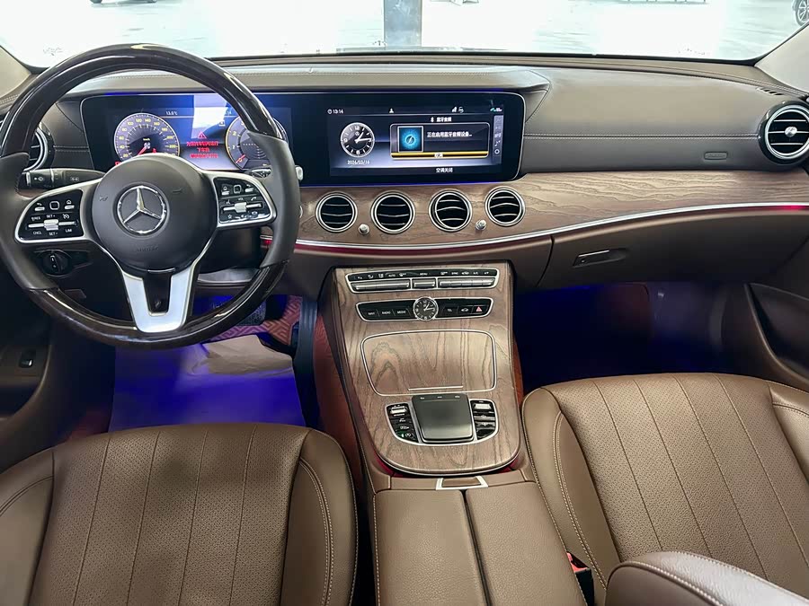 Mercedes-Benz E-Class 2019, фото 9