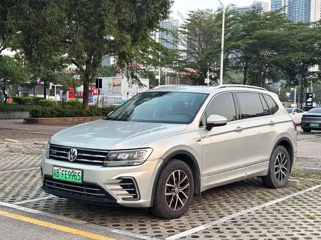 Volkswagen Tiguan L PHEV 2019 — купить из Китая под заказ