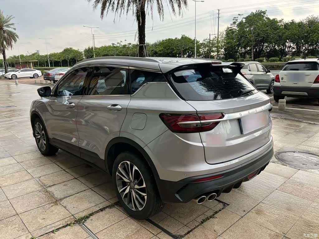 Geely Coolray, 2021 11