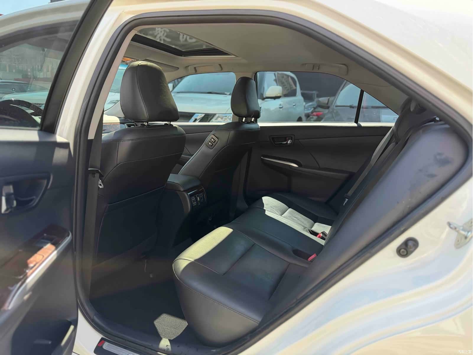 Toyota Camry, 2016 12