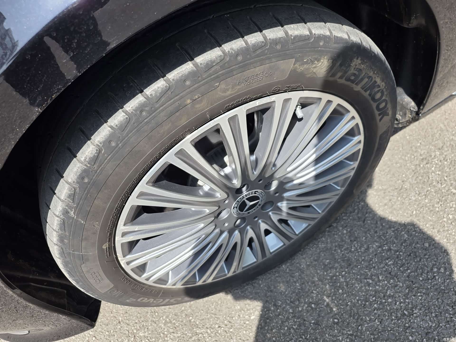 Mercedes-Benz E-Class, 2023 28