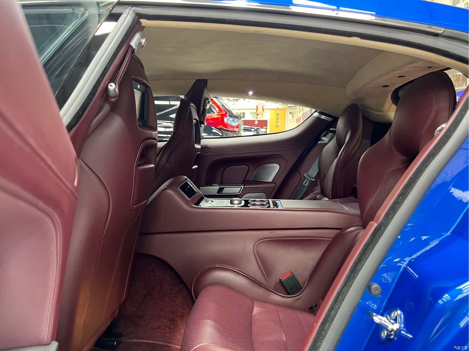 Aston Martin Rapide, 2018 15