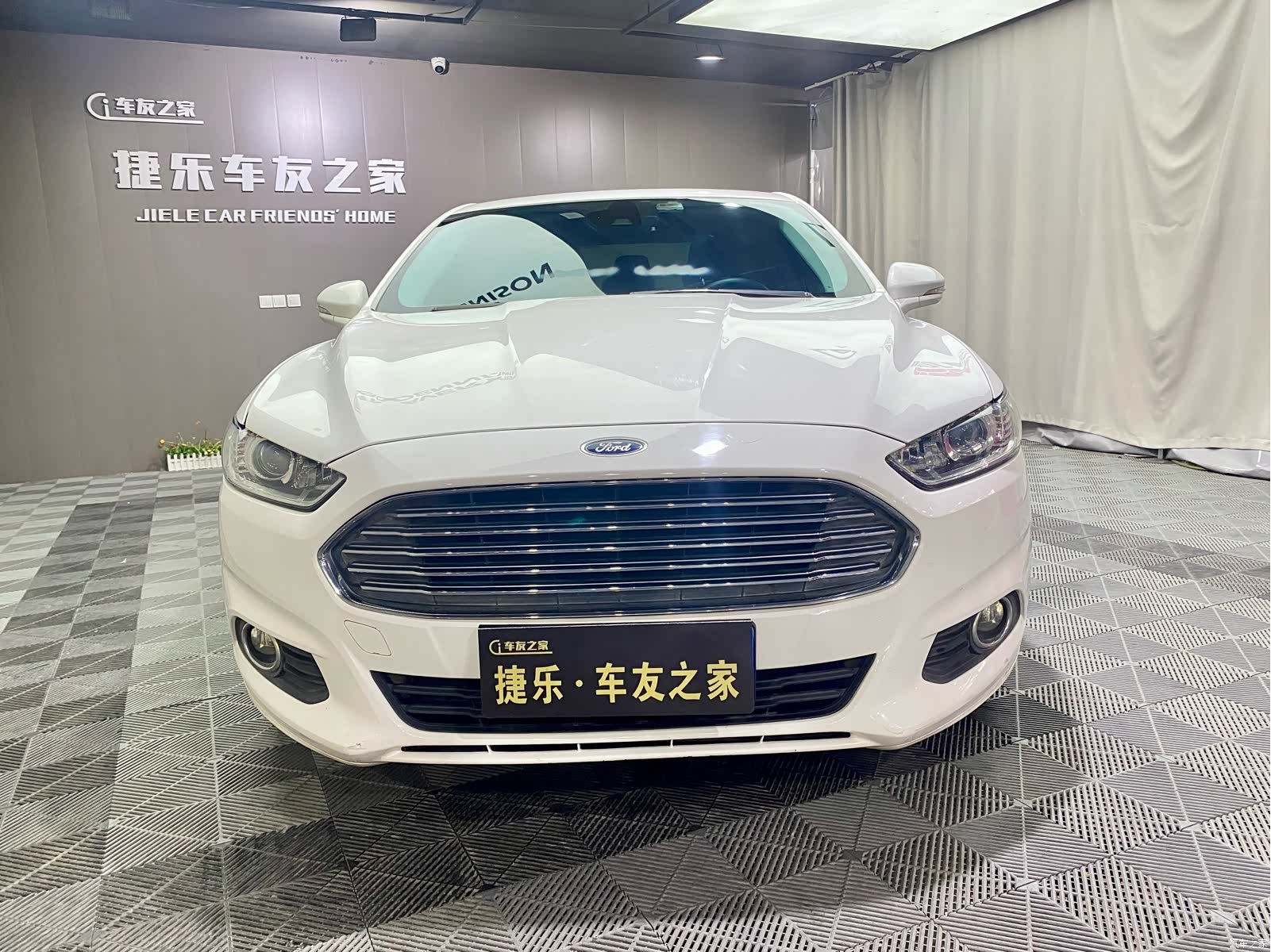 Ford Mondeo, 2016 3
