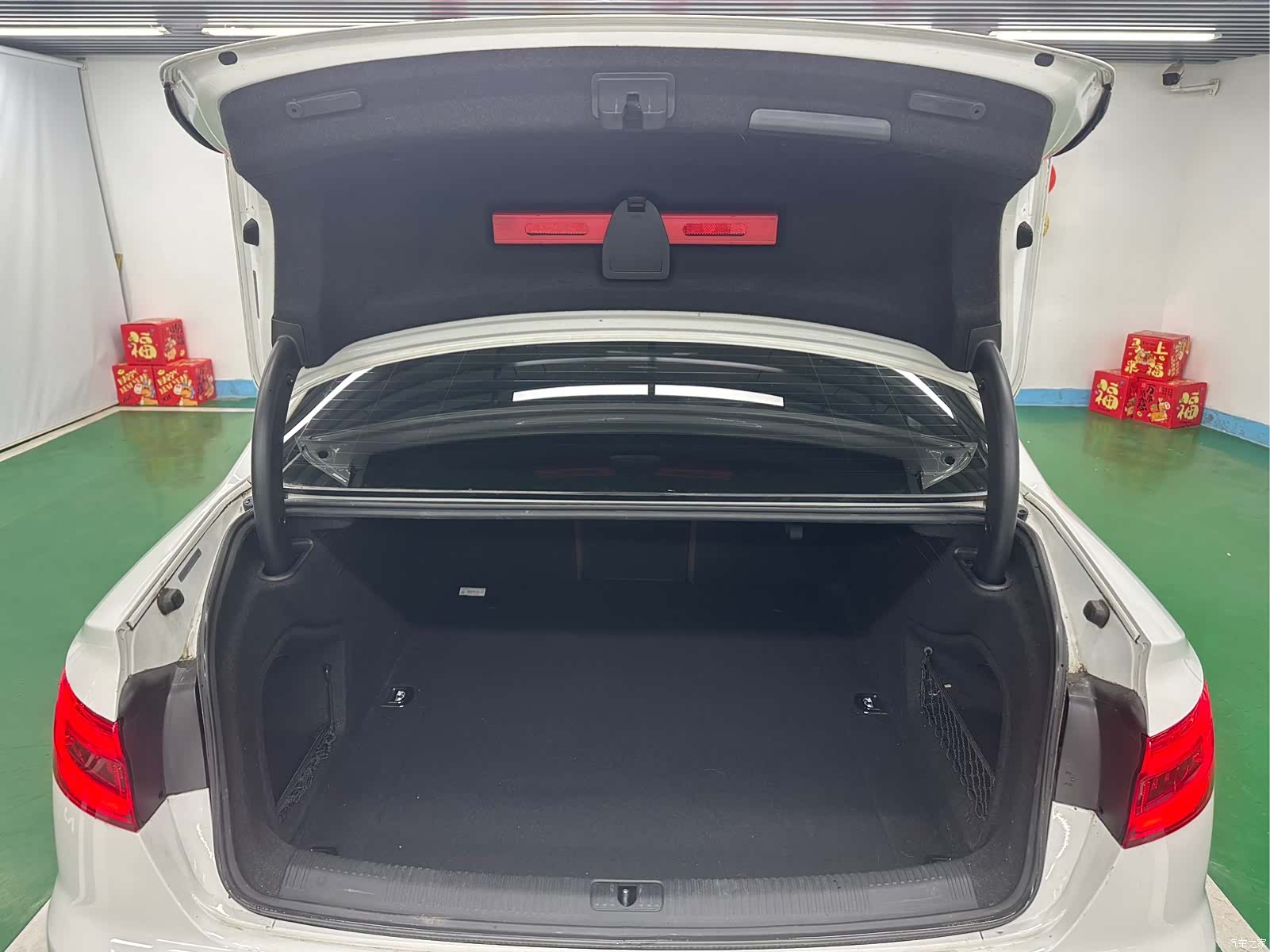 Audi A4L, 2017 23
