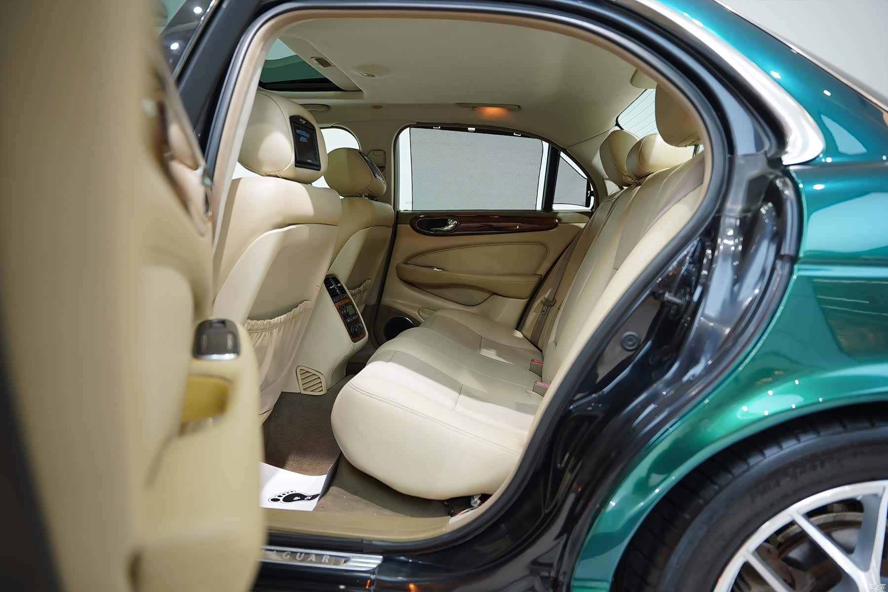 Jaguar XJ, 2008 21