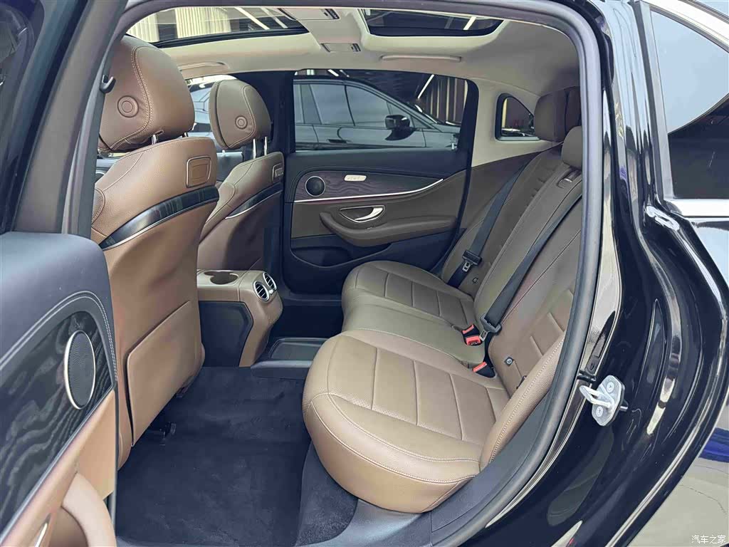 Mercedes-Benz E-Class, 2020 10