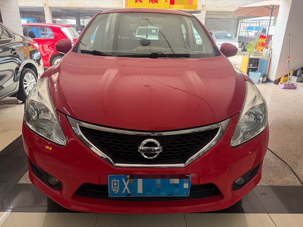 Nissan Tiida 2011 1.6L CVT Comfort