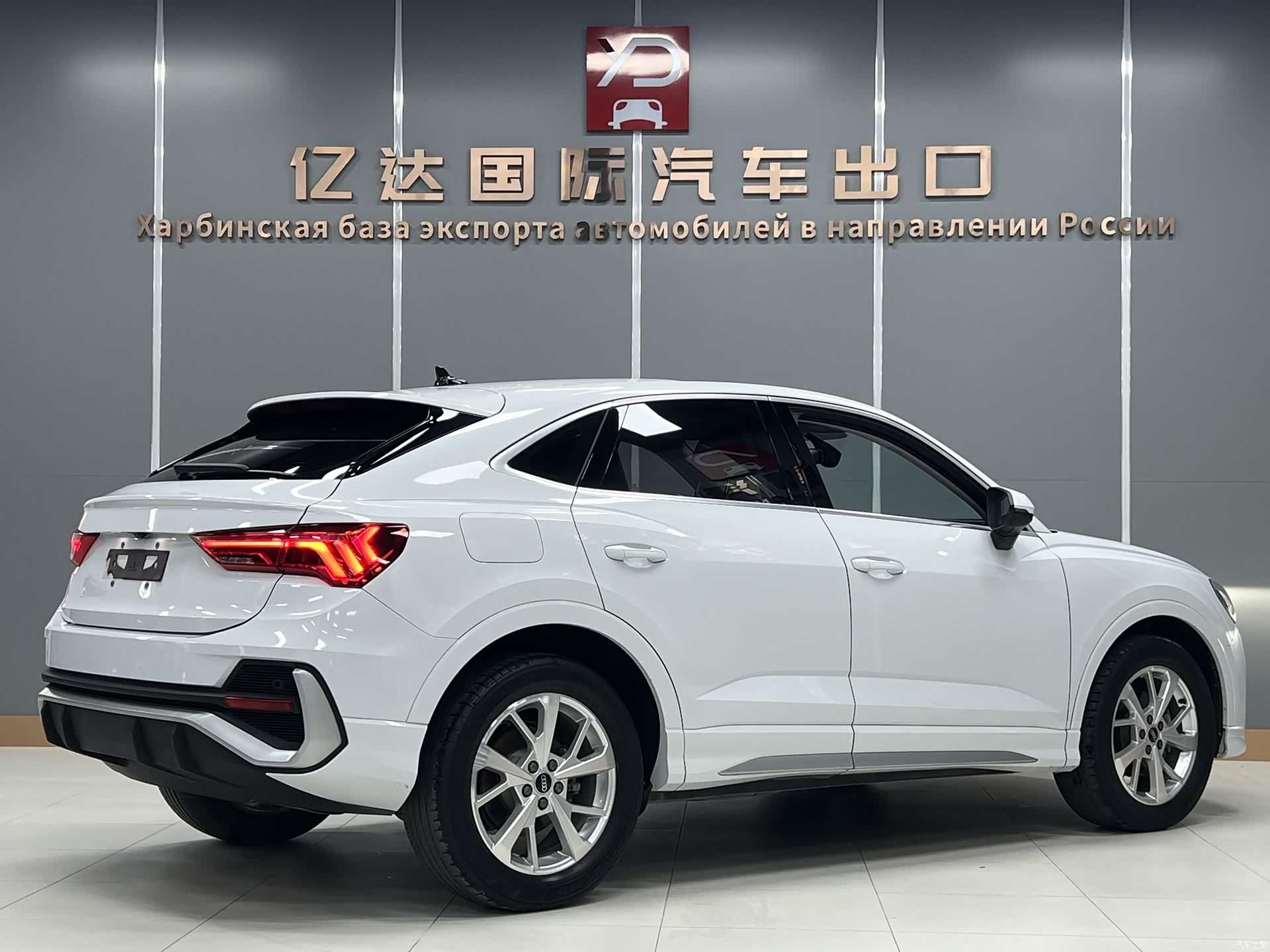 Audi Q3, 2022 6