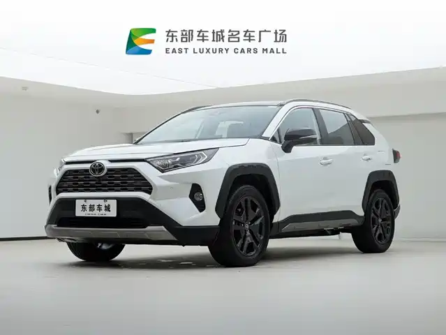 Toyota RAV4 2022 — купить из Китая под заказ