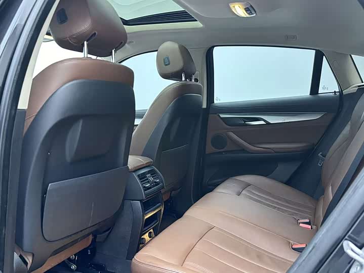 BMW X6 2015 xDrive35i Люкс