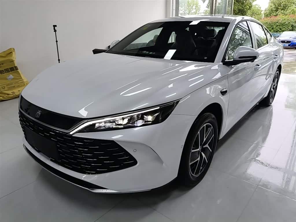 BYD Qin L