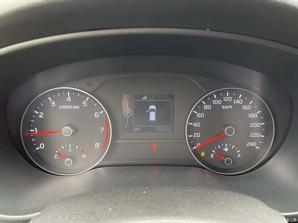 Kia KX5, 2017 12